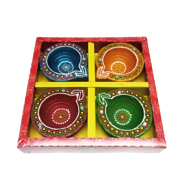 Decorated Fancy Clay Lamp/Diya – Box of 4